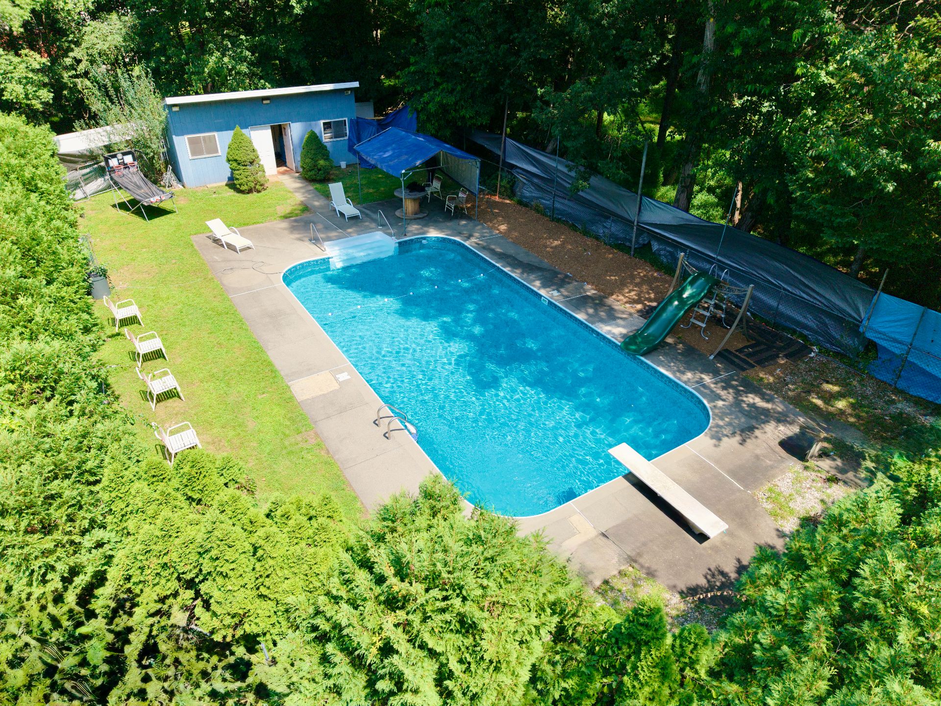 The swimming pool on the Toras Dovid campus
